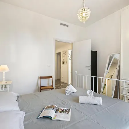 Casa Irene Sanremo Centro Casino&Beach, AC - Happy Rentals *